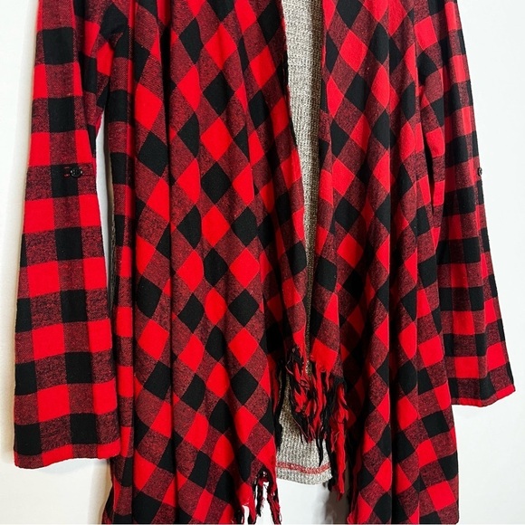 Chloah Buffalo Plaid Roll Tab Sleeve Open Front Fringe Cardigan. Size Small. - Picture 5 of 13